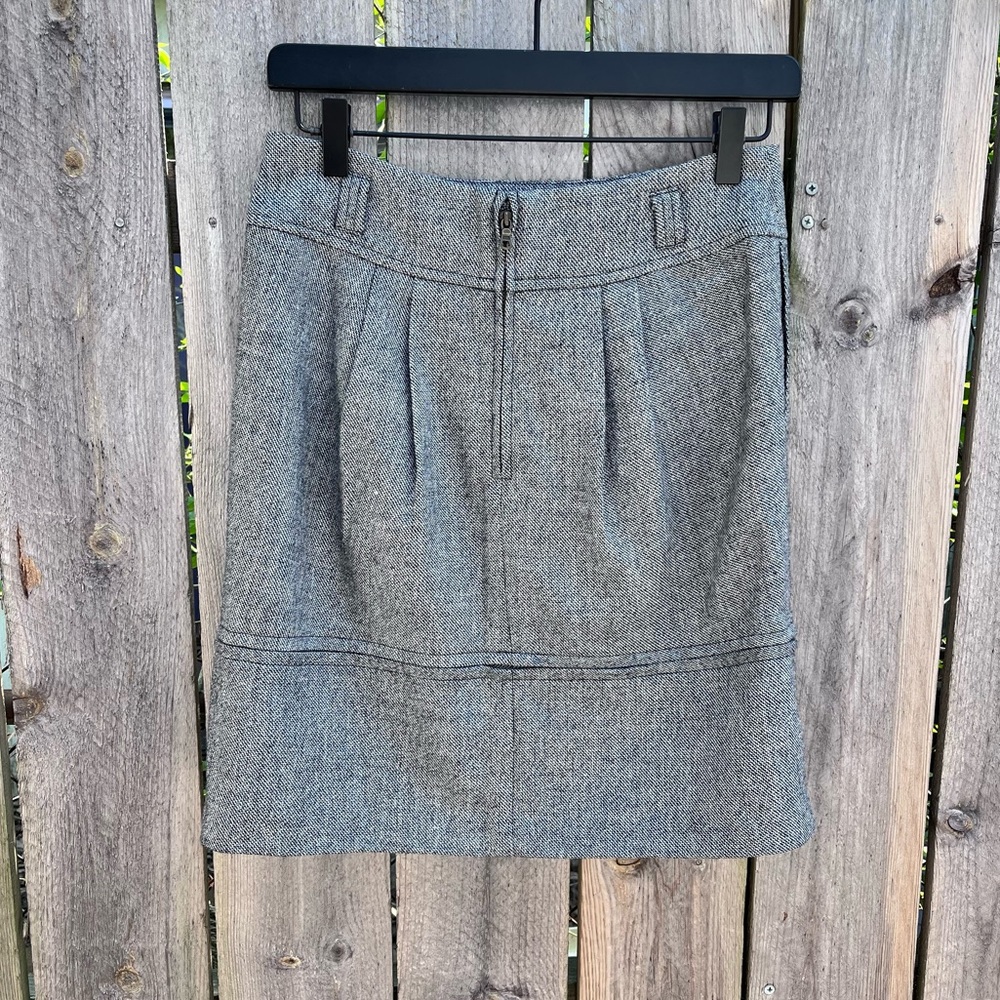 NWT Anthropologie Girl From Savoy | Grey pleated Skirt Size 6